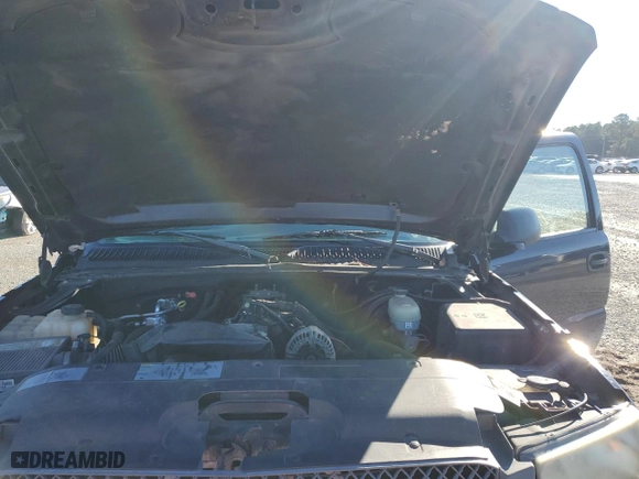 2005 Chevrolet Silverado 1500 LS with VIN 1GCEK14V25Z268501, listed as a Copart auction lot 41563065 with 210,832 mi miles and Salvage Title. Bid and sale history available at carsss.com. Image 12.