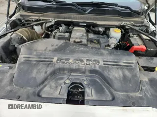 2024 Ram 2500 Laramie z VIN 3C6UR5FL4RG264988, wystawiony jako Copart lot #59959315 z przebiegiem 22 787 mil mil oraz Szkoda całkowita • Salvage title. Historia ofert i sprzedaży dostępna na DreamBid. Obrazek 11.