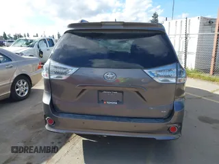 2020 Toyota Sienna SE with VIN 5TDXZ3DC7LS031564, listed as a IAAI auction lot 41710500 with 38,559 mi miles. Bid and sale history available at carsss.com. Image 15.