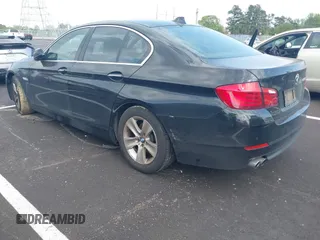 2011 BMW 5 Series 528i with VIN WBAFR1C52BDS36073, listed as a IAAI auction lot 42023987 with 139,736 mi miles and . Bid and sale history available at carsss.com. Image 3.