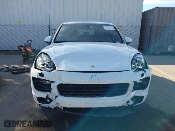 2017 Porsche Cayenne with VIN WP1AA2A26HKA91514, listed as a IAAI auction lot 41484197 with 110,212 mi miles. Bid and sale history available at carsss.com. Image 6.