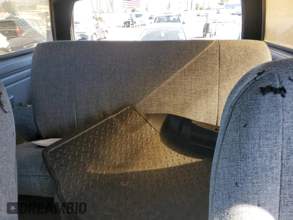 1989 Ford Bronco Custom with VIN 1FMEU15H1KLA71087, listed as a Copart auction lot 89330975 with 98,096 mi miles and Salvage Title. Bid and sale history available at DreamBid. Image 10.
