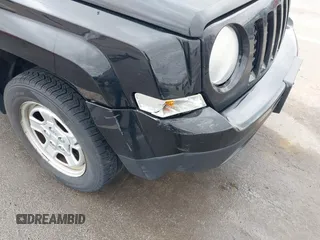 2014 Jeep Patriot Sport with VIN 1C4NJRBB4ED534026, listed as a IAAI auction lot 41850049 with 178,989 mi miles. Bid and sale history available at carsss.com. Image 6.