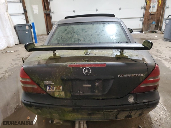 2001 Mercedes-Benz SLK-Class Kompressor with VIN WDBKK49F81F180780, listed as a Copart auction lot 75826314 with 0 mi miles and Salvage Title. Bid and sale history available at carsss.com. Image 10.
