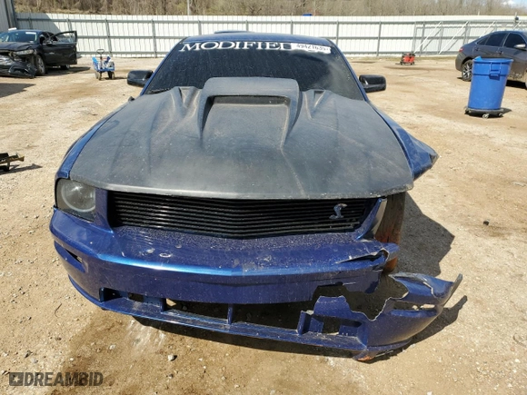 2008 Ford Mustang GT Deluxe with VIN 1ZVHT82H285128053, listed as a Copart auction lot 49421635 with 139,554 mi miles and Salvage Title. Bid and sale history available at carsss.com. Image 5.