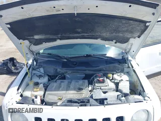 2014 Jeep Patriot Sport with VIN 1C4NJRBB5ED778512, listed as a IAAI auction lot 42172300 with 118,934 mi miles and . Bid and sale history available at carsss.com. Image 10.