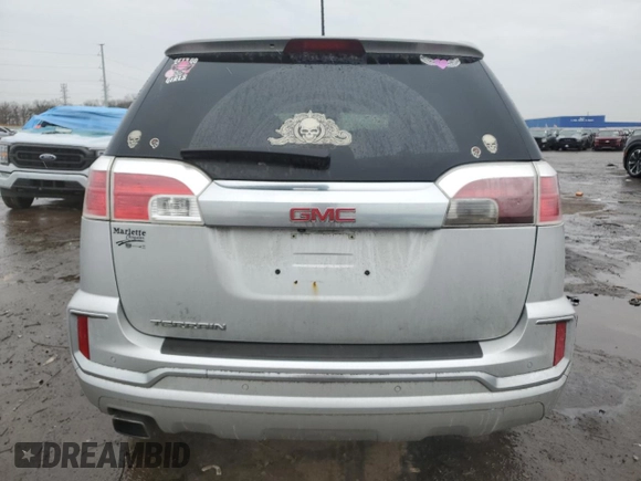 2017 GMC Terrain Denali z VIN 2GKALREK9H6214664, wystawiony jako Copart lot #47636815 z przebiegiem 118 270 mil mil oraz Czysty tytuł • Clean title. Historia ofert i sprzedaży dostępna na DreamBid. Obrazek 6.