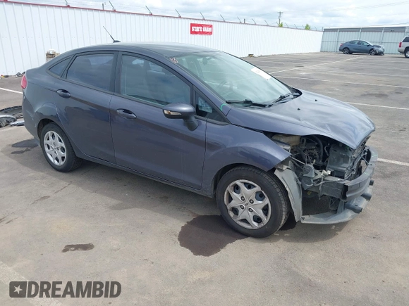 2013 Ford Fiesta SE z VIN 3FADP4BJ3DM186569, wystawiony jako IAAI lot #42128913 z przebiegiem 19 228 mil mil oraz . Historia ofert i sprzedaży dostępna na DreamBid. Obrazek 1.