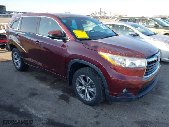 2016 Toyota Highlander LE with VIN 5TDBKRFH7GS294413, listed as a IAAI auction lot 41735619 with 61,176 mi miles. Bid and sale history available at carsss.com. Image 1.