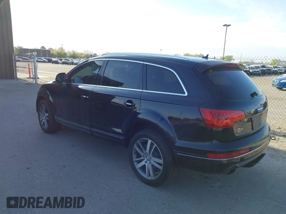 2013 Audi Q7 3.0T Premium Plus with VIN WA1LGAFE3DD015182, listed as a IAAI auction lot 42047442 with 113,003 mi miles. Bid and sale history available at carsss.com. Image 3.