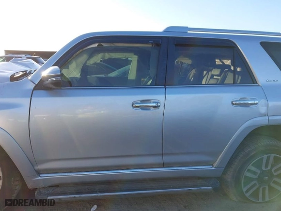 2018 Toyota 4Runner SR5 with VIN JTEBU5JRXJ5496948, listed as a IAAI auction lot 41478609 with 109,796 mi miles. Bid and sale history available at carsss.com. Image 15.