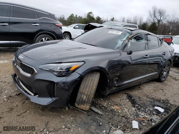2022 Kia Stinger GT1 with VIN KNAE45LC3N6122284, listed as a Copart auction lot 39411464 with 37,891 mi miles and Salvage Title. Bid and sale history available at carsss.com. Image 1.