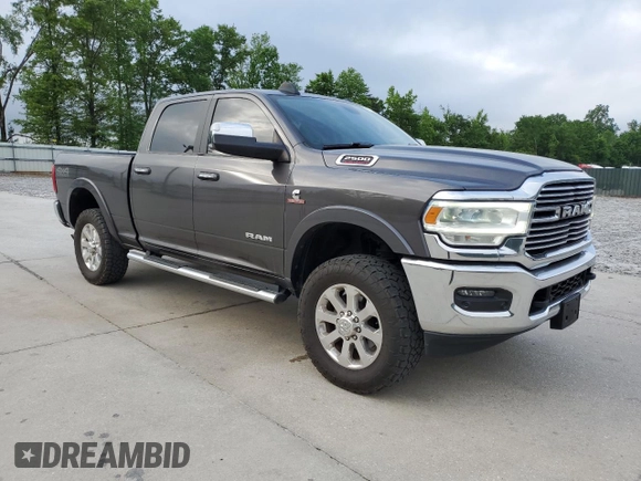 2020 Ram 2500 Laramie z VIN 3C6UR5FL1LG102159, wystawiony jako Copart lot #54927245 z przebiegiem 87 348 mil mil oraz Szkoda całkowita • Salvage title. Historia ofert i sprzedaży dostępna na DreamBid. Obrazek 4.