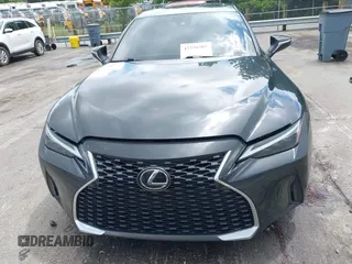 2021 Lexus IS 300 z VIN JTHC81F27M5045061, wystawiony jako IAAI lot #42250307 z przebiegiem 64 770 mil mil oraz . Historia ofert i sprzedaży dostępna na DreamBid. Obrazek 12.