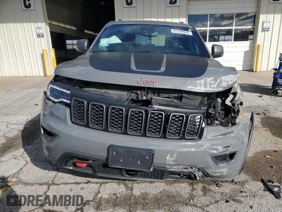 2021 Jeep Grand Cherokee Trailhawk with VIN 1C4RJFLT4MC533986, listed as a Copart auction lot 81338054 with 41,354 mi miles and Salvage Title. Bid and sale history available at carsss.com. Image 5.
