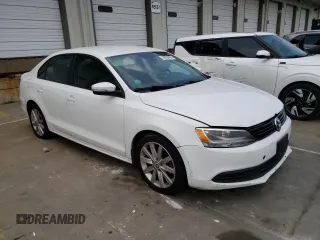 2012 Volkswagen Jetta SE with VIN 3VWDP7AJ4CM107306, listed as a Copart auction lot 59805665 with 208,772 mi miles and Clean title. Bid and sale history available at DreamBid. Image 4.