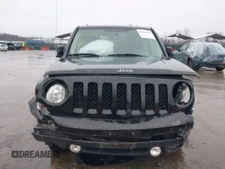 2017 Jeep Patriot Sport with VIN 1C4NJPBA1HD208653, listed as a IAAI auction lot 41864826 with 77,196 mi miles. Bid and sale history available at carsss.com. Image 12.