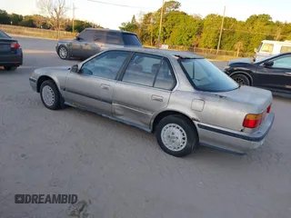 1991 Honda Accord LX with VIN JHMCB7651MC015726, listed as a IAAI auction lot 41843620 with 55,563 mi miles. Bid and sale history available at carsss.com. Image 3.