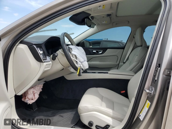 2019 Volvo S60 Momentum with VIN 7JR102FK6KG009242, listed as a Copart auction lot 48970384 with 37,002 mi miles. Bid and sale history available at carsss.com. Image 7.