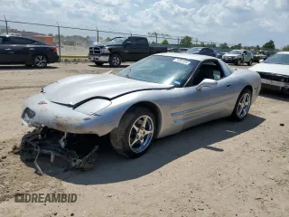 2000 Chevrolet Corvette with VIN 1G1YY22G7Y5120564, listed as a Copart auction lot 71281484 with 0 mi miles and Salvage Title. Bid and sale history available at carsss.com. Image 1.