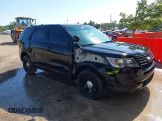 2017 Ford Police Interceptor Utility с VIN 1FM5K8AT9HGB55149, выставлен на аукционе IAAI как лот 40735884 с пробегом 76 648 миль миль и . История ставок и продаж доступна на DreamBid. Изображение 1.