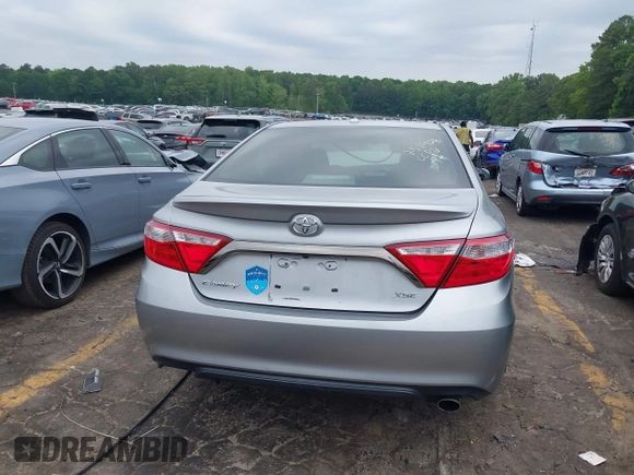 2017 Toyota Camry XLE z VIN 4T1BF1FK0HU436644, wystawiony jako IAAI lot #42134920 z przebiegiem 136 917 mil mil oraz . Historia ofert i sprzedaży dostępna na DreamBid. Obrazek 16.