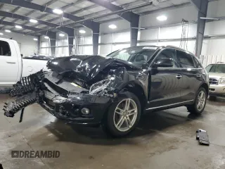 2017 Audi Q5 Premium Plus z VIN WA1L2AFP4HA015764, wystawiony jako Copart lot #56196495 z przebiegiem 77 205 mil mil oraz Szkody całkowita. Historia ofert i sprzedaży dostępna na DreamBid. Obrazek 1.
