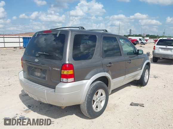 2005 Ford Escape Hybrid with VIN 1FMCU95H55KC07544, listed as a IAAI auction lot 42104756 with 250,109 mi miles and . Bid and sale history available at DreamBid. Image 4.