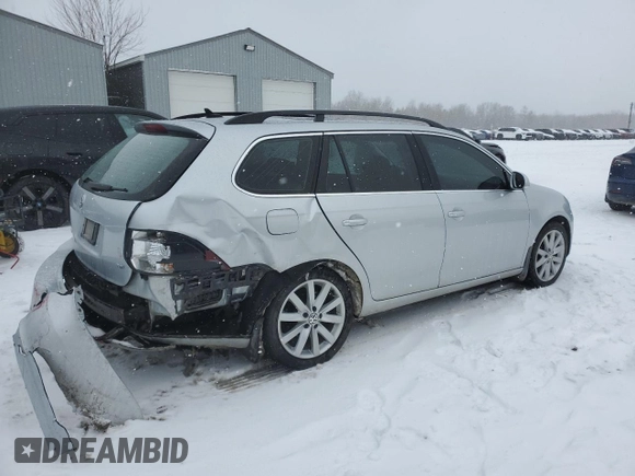2014 Volkswagen Jetta TDI w/Sunroof with VIN 3VWPL7AJ2EM604382, listed as a Copart auction lot 82899864 with 178,635 mi miles and Salvage title. Bid and sale history available at DreamBid. Image 3.