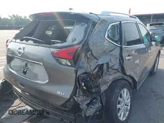 2019 Nissan Rogue SV with VIN KNMAT2MT2KP544859, listed as a IAAI auction lot 42389458 with 80,976 mi miles and . Bid and sale history available at DreamBid. Image 18.