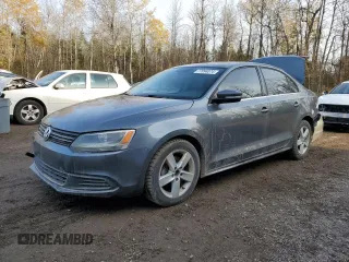 2013 Volkswagen Jetta Comfortline z VIN 3VWDL7AJ4DM408378, wystawiony jako Copart lot #77094074 z przebiegiem 169 129 mil mil oraz Szkoda całkowita • Salvage title. Historia ofert i sprzedaży dostępna na DreamBid. Obrazek 1.