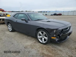 2013 Dodge Challenger R/T z VIN 2C3CDYBT0DH741262, wystawiony jako Copart lot #49185255 z przebiegiem 97 902 mil mil oraz Szkoda całkowita • Salvage title. Historia ofert i sprzedaży dostępna na DreamBid. Obrazek 4.