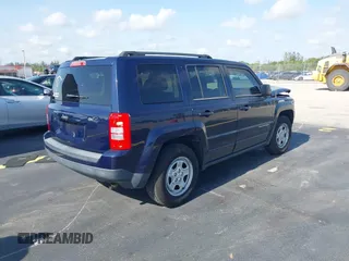 2014 Jeep Patriot Sport z VIN 1C4NJPBB0ED789549, wystawiony jako IAAI lot #42285134 z przebiegiem 103 561 mil mil oraz . Historia ofert i sprzedaży dostępna na DreamBid. Obrazek 4.