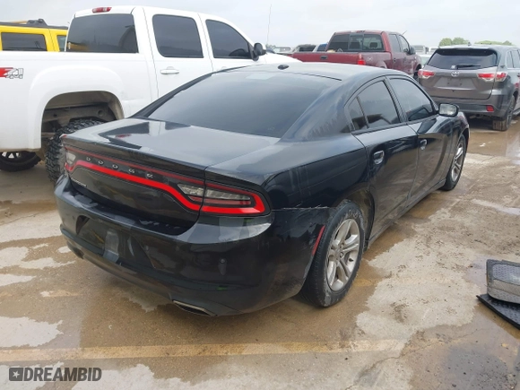 2017 Dodge Charger SE with VIN 2C3CDXBG1HH546208, listed as a IAAI auction lot 42047013 with 221,716 mi miles. Bid and sale history available at carsss.com. Image 4.