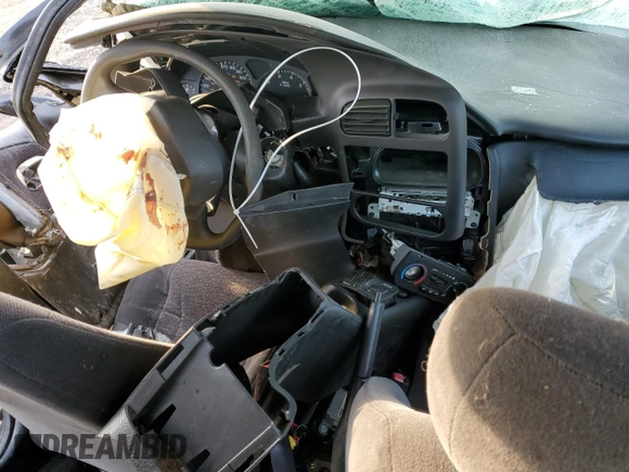 2000 Saturn SL with VIN 1G8ZK527XYZ259766, listed as a Copart auction lot 48911825 with Not provided miles and Salvage title. Bid and sale history available at DreamBid. Image 8.