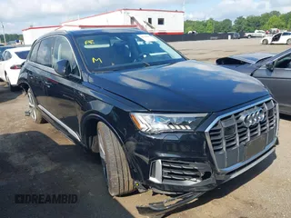 2021 Audi Q7 Prestige with VIN WA1VXAF71MD030399, listed as a IAAI auction lot 42722900 with 87,184 mi miles and . Bid and sale history available at DreamBid. Image 1.