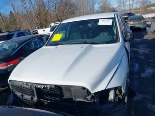 2014 Ram 1500 Tradesman z VIN 1C6RR7FT4ES428843, wystawiony jako IAAI lot #41461484 z przebiegiem 87 987 mil mil oraz . Historia ofert i sprzedaży dostępna na DreamBid. Obrazek 12.