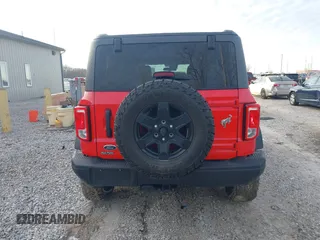 2022 Ford Bronco with VIN 1FMEE5BP0NLA81453, listed as a IAAI auction lot 41173726 with 33,789 mi miles. Bid and sale history available at carsss.com. Image 17.