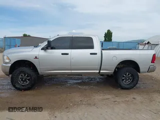 2017 Ram 2500 Tradesman with VIN 3C6UR5CLXHG767606, listed as a IAAI auction lot 41403683 with 175,441 mi miles and . Bid and sale history available at DreamBid. Image 14.