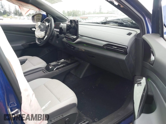2022 Volkswagen ID.4 Pro S z VIN WVGGNPE26NP036269, wystawiony jako IAAI lot #42279904 z przebiegiem 43 959 mil mil oraz . Historia ofert i sprzedaży dostępna na DreamBid. Obrazek 5.