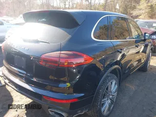 2016 Porsche Cayenne with VIN WP1AA2A28GKA37162, listed as a IAAI auction lot 41424921 with 95,717 mi miles. Bid and sale history available at carsss.com. Image 4.