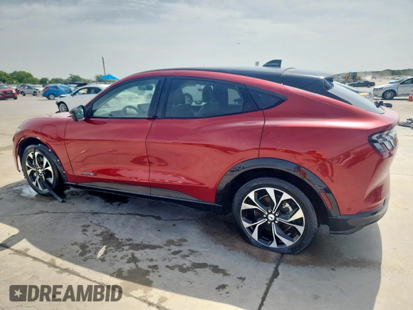2021 Ford Mustang Mach-E Premium z VIN 3FMTK3SU5MMA03399, wystawiony jako Copart lot #62532305 z przebiegiem 50 427 mil mil oraz Szkoda całkowita • Salvage title. Historia ofert i sprzedaży dostępna na DreamBid. Obrazek 2.