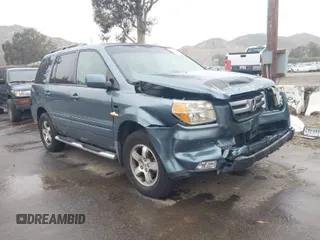 2006 Honda Pilot EX-L with VIN 2HKYF18506H503658, listed as a IAAI auction lot 41744963 with 215,575 mi miles and . Bid and sale history available at carsss.com. Image 1.