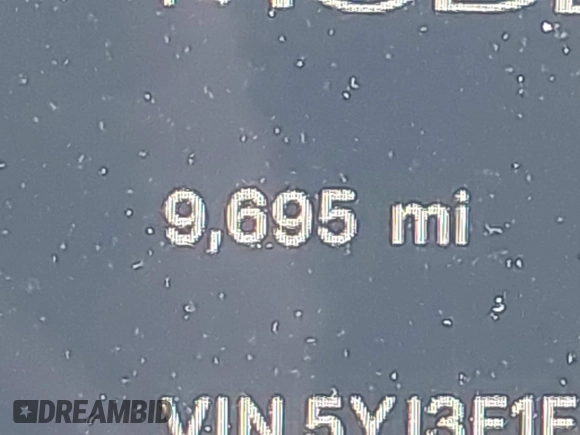 2024 Tesla Model 3 z VIN 5YJ3E1EA8RF755840, wystawiony jako IAAI lot #41677744 z przebiegiem 9 695 mil mil oraz . Historia ofert i sprzedaży dostępna na DreamBid. Obrazek 14.