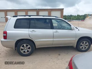 2007 Toyota Highlander w/3rd Row z VIN JTEEP21A770221797, wystawiony jako IAAI lot #42119830 z przebiegiem 239 079 mil mil oraz . Historia ofert i sprzedaży dostępna na DreamBid. Obrazek 13.