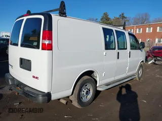 2016 GMC Savana Cargo Van with VIN 1GTW7AFF1G1904600, listed as a IAAI auction lot 41412702 with 99,142 mi miles. Bid and sale history available at carsss.com. Image 4.