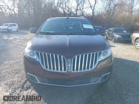 2011 Lincoln MKX z VIN 2LMDJ8JK6BBJ06452, wystawiony jako IAAI lot #41204256 z przebiegiem 129 177 mil mil oraz . Historia ofert i sprzedaży dostępna na DreamBid. Obrazek 13.