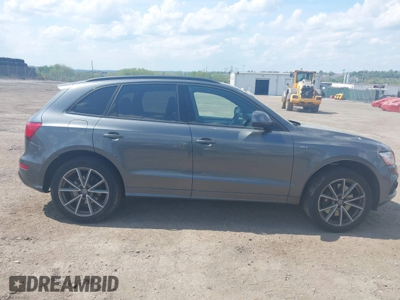 2016 Audi SQ5 Premium Plus with VIN WA1CCAFP5GA070042, listed as a IAAI auction lot 42173065 with 101,031 mi miles and . Bid and sale history available at DreamBid. Image 13.