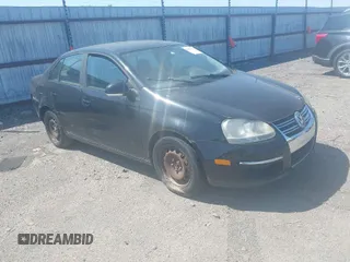 2008 Volkswagen Jetta Sedan S with VIN 3VWJM71K28M056528, listed as a IAAI auction lot 42007781 with 151,547 mi miles. Bid and sale history available at carsss.com. Image 1.
