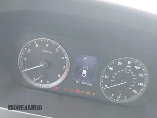 2017 Hyundai Sonata 2.4L z VIN 5NPE24AF8HH552970, wystawiony jako IAAI lot #42075452 z przebiegiem 116 714 mil mil oraz . Historia ofert i sprzedaży dostępna na DreamBid. Obrazek 7.